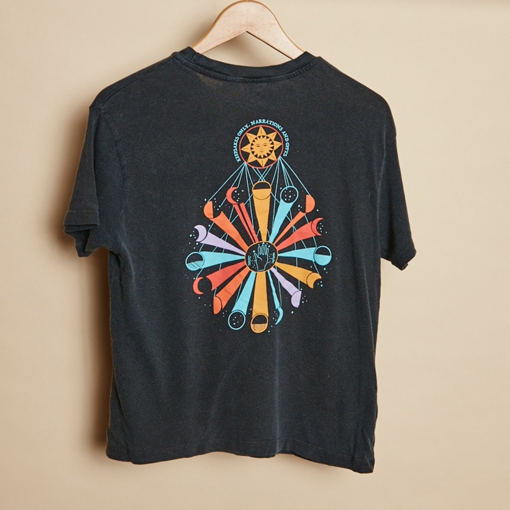 UO Keepsake Sun And Moon Tee